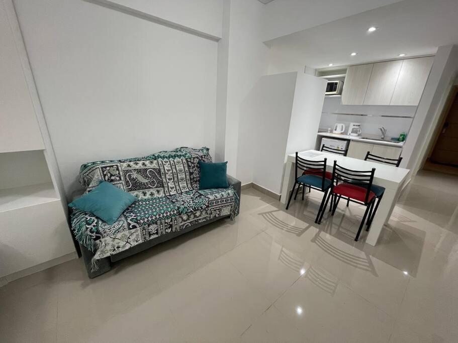 Ayres- Estudio Familiar En San Telmo- Paseo De La Cisterna- Uf 224 Apartment Buenos Aires